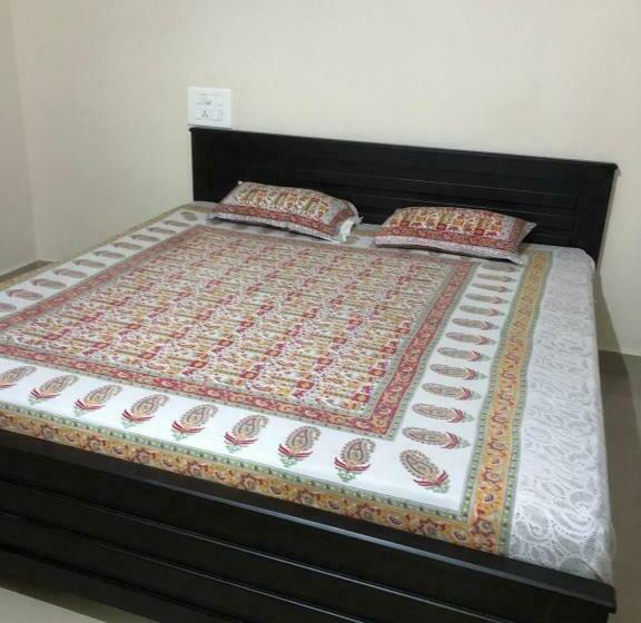 Mountain View Lake Front Home