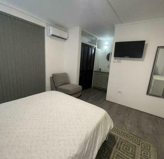 Oxford Point Bright & Cosy New Kingston Apartment