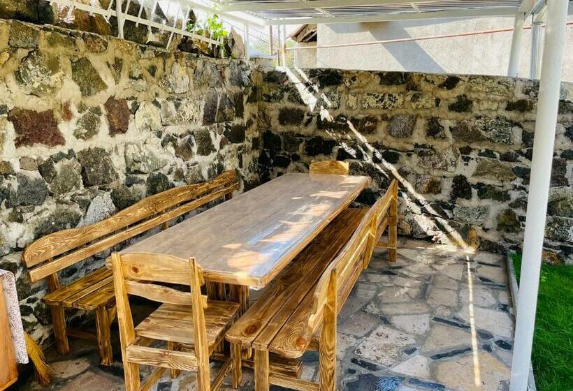 Пансион уютный двор