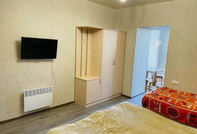 Пансион уютный двор