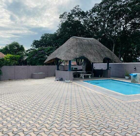 Пансион Awethu Guest House