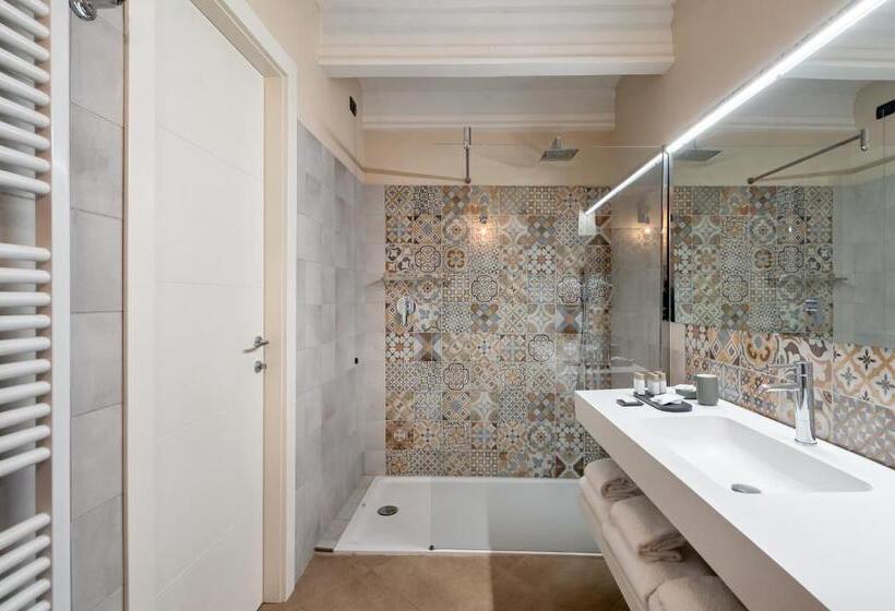 膳宿费 Bonacolsi Collection