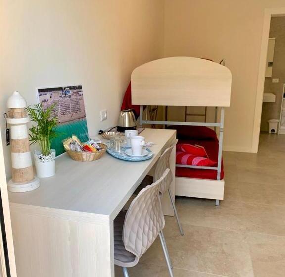 פנסיון Crystal Camere