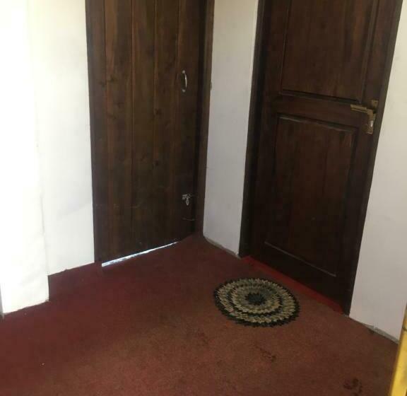 פנסיון Greenleaf Guesthouse