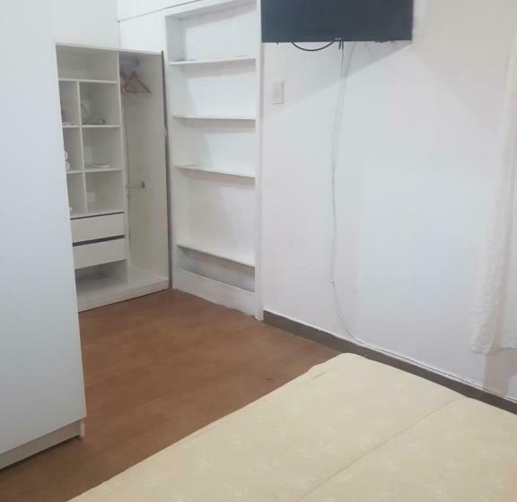 פנסיון Mimi House