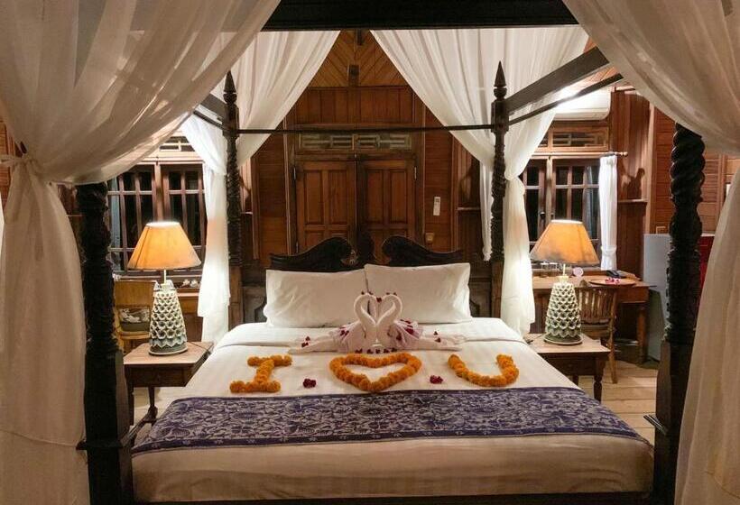 פנסיון Secret Moon Beach House