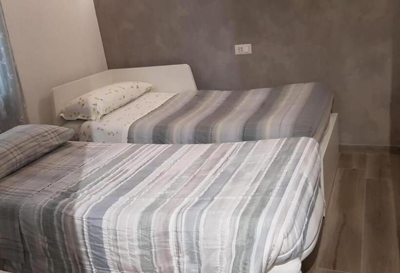 ペンション Villa Flora Di Capriata D Orba