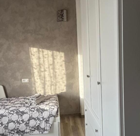 ペンション Villa Flora Di Capriata D Orba