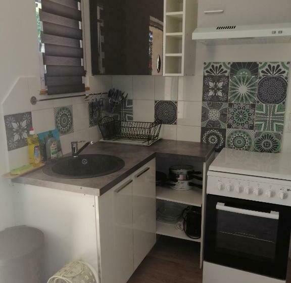 Petite Villa Avec Piscine Chauffée