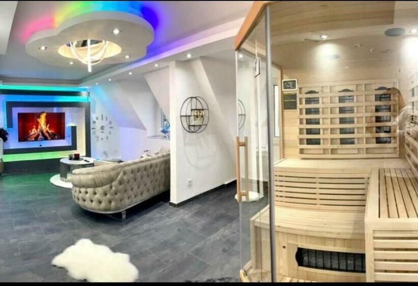 Phöenixpalace Whirlpool & Infarotsauna