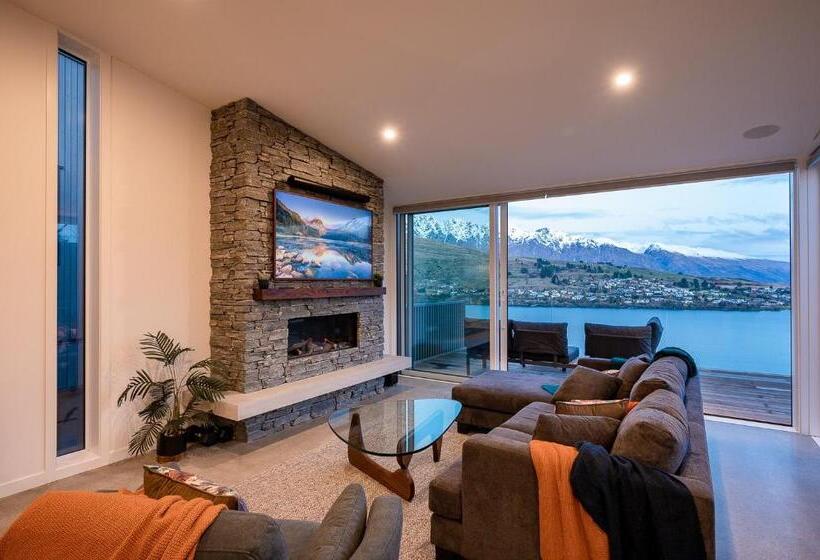 Toroa Chalet Hot Tub Gas Fire Bbq Free Parking