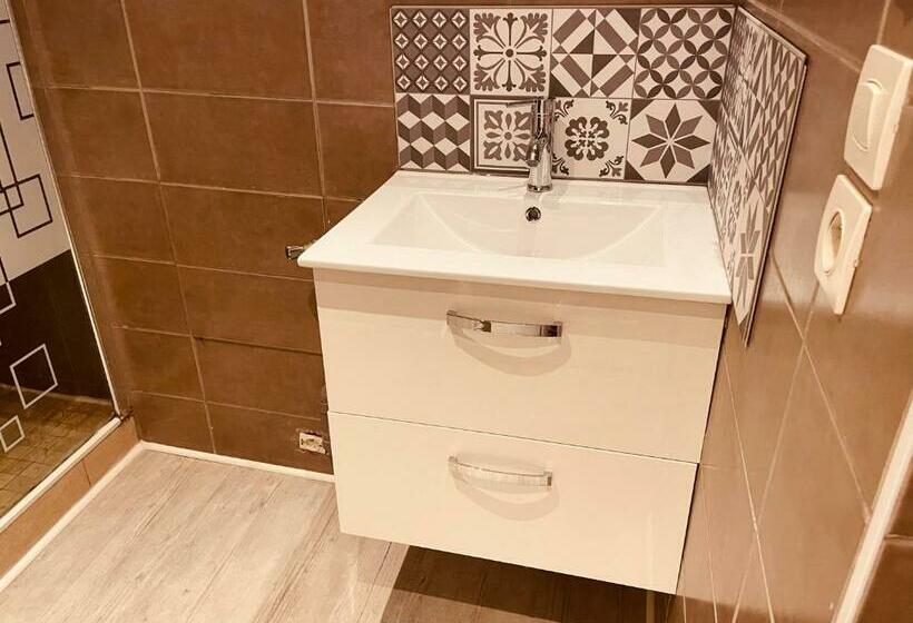 Appartement 2 Chambres Avec Parking Privé Gratuit