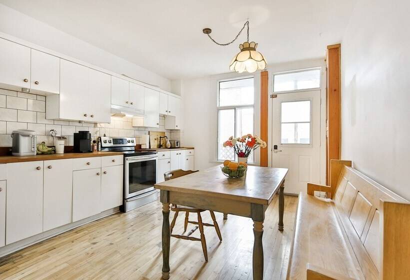 مبيت وإفطار La Maison Du Mile End