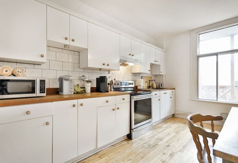 مبيت وإفطار La Maison Du Mile End