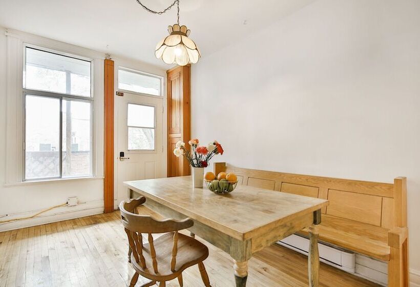 مبيت وإفطار La Maison Du Mile End