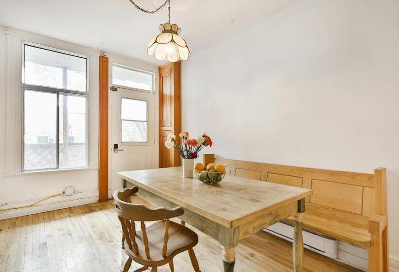 مبيت وإفطار La Maison Du Mile End