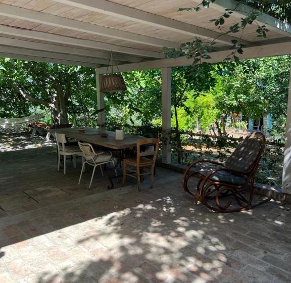 ベッドアンドブレックファースト Cottage A 5 Minuti Dal Mare