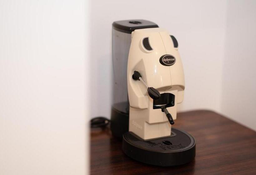 민박 Palazzo Attila Gioia Apartments