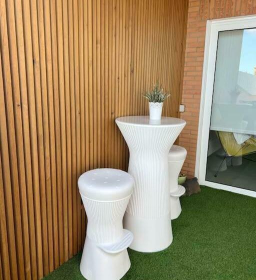 Casa Adosada De Lujo Con Piscina Y Vistas Al Mar