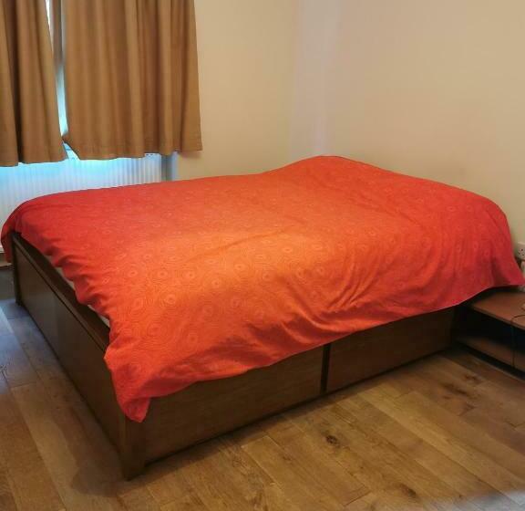 Charming Garden Flat