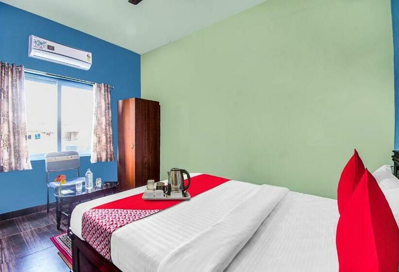 Отель Capital O 93025 Patra Residency