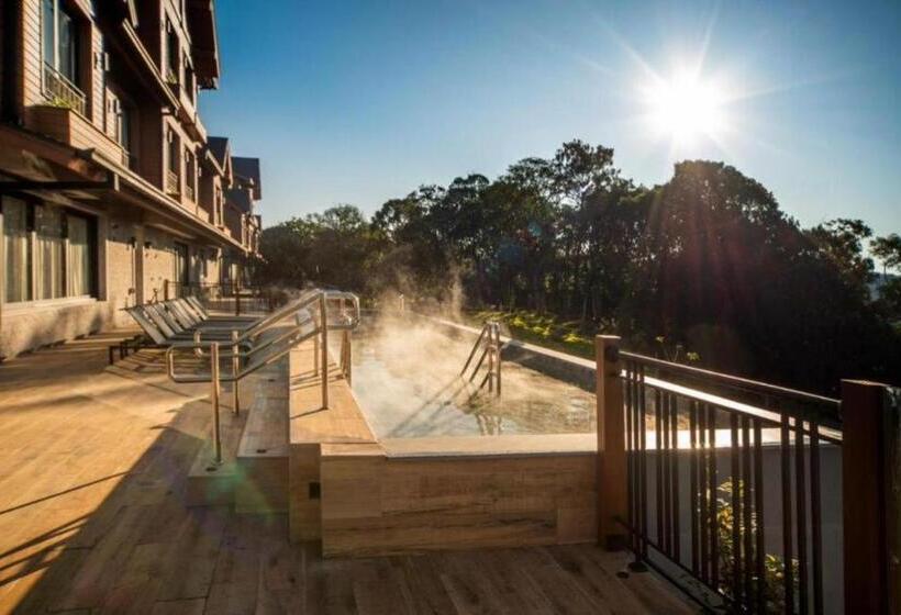 Отель Chateau Du Golden