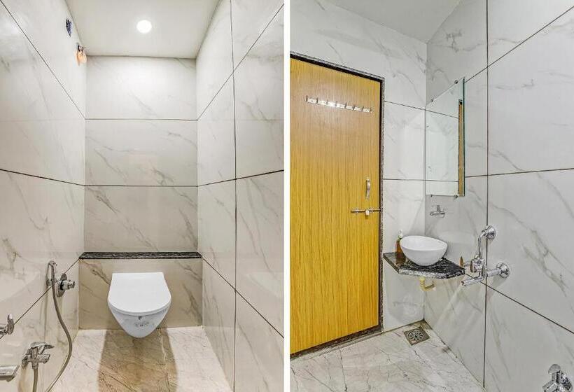 Отель O Shree Laxmi Kuber