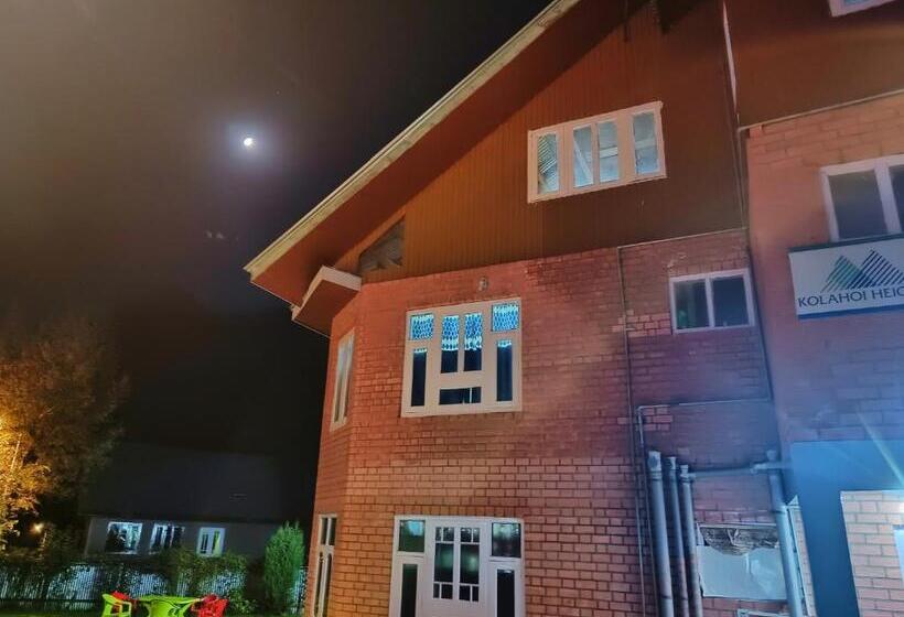 בית מלון כפרי Kolahoi Heights Guest House