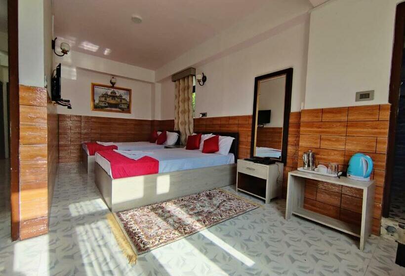 בית מלון כפרי Matina Regency