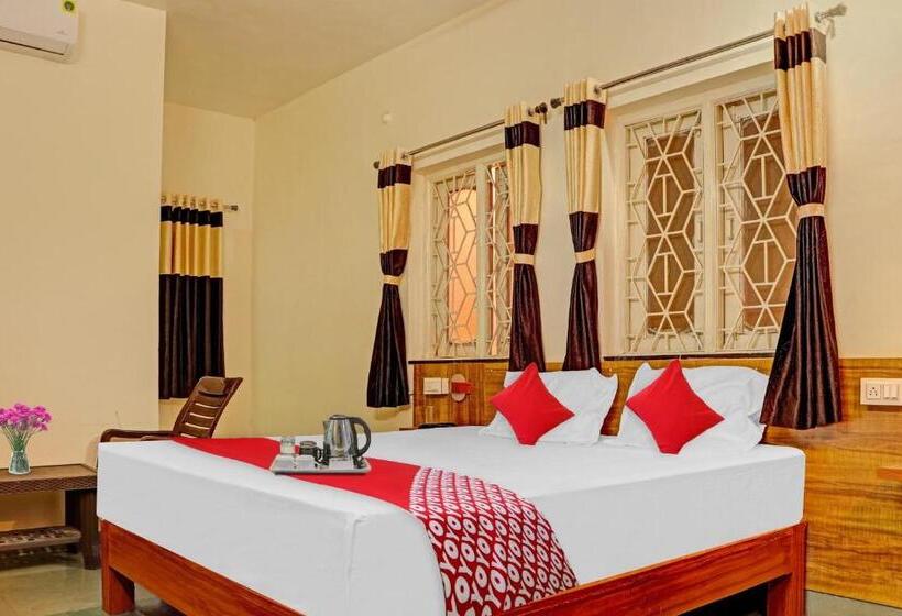 호텔 Oyo 93089 Sunrise Executive Lodge