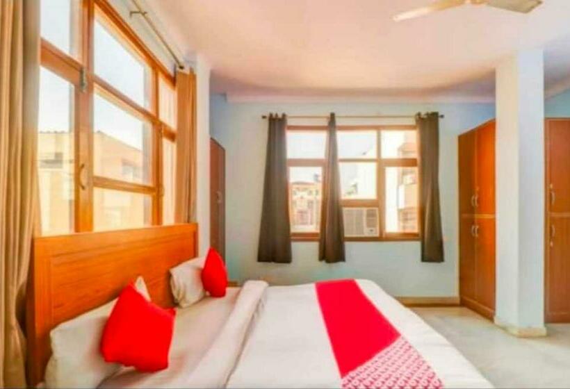 Hotel Oyo 93118 Sk Residency