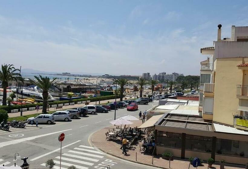 L Estartit, àtic Amb Terrassa Primera Línia