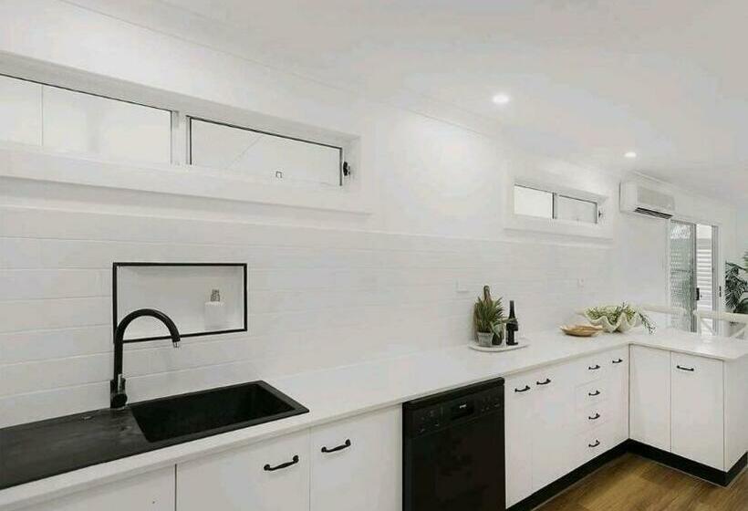 Lakeview House Lilac