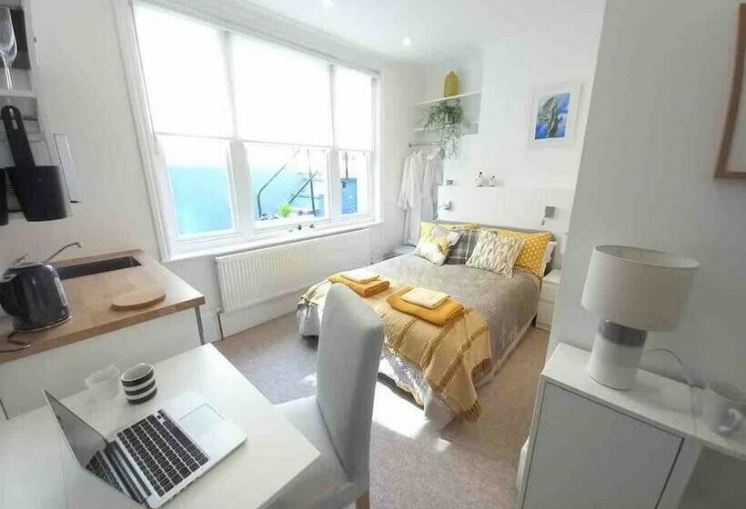 Little Gem In Kemptown Brighton