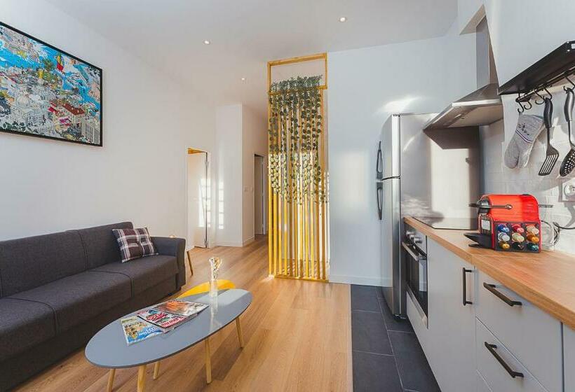 Magnifique T5 Gare St Charles 4 à 10 Personnes