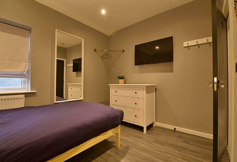 פנסיון Stayboom I  Bellerose