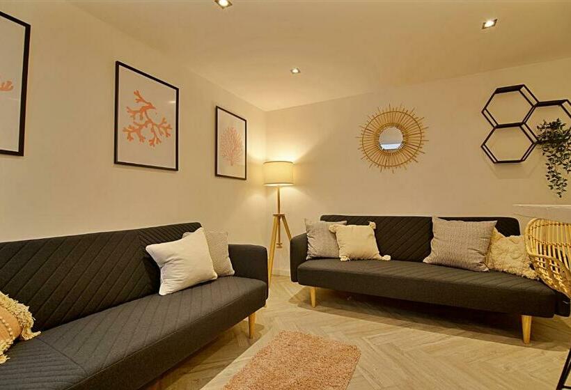 פנסיון Stayboom I  Bellerose