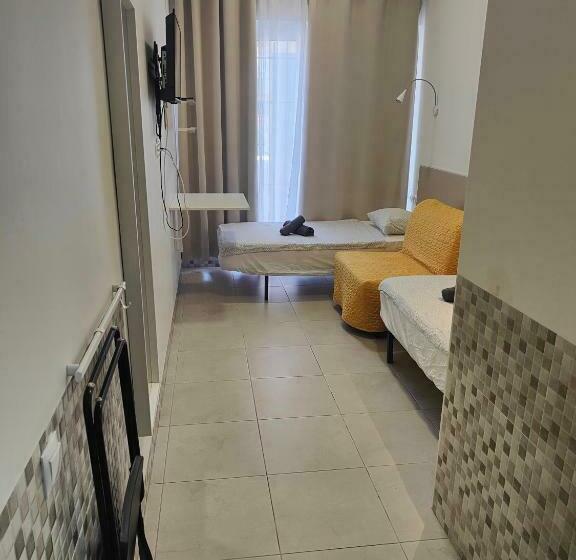 פנסיון ріаza Lfach