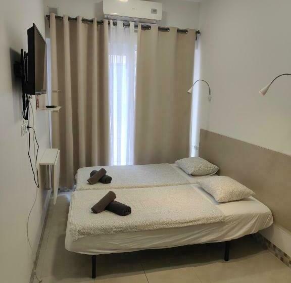 פנסיון ріаza Lfach