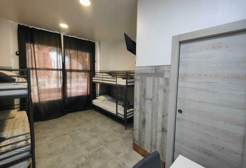 פנסיון ріаza Lfach