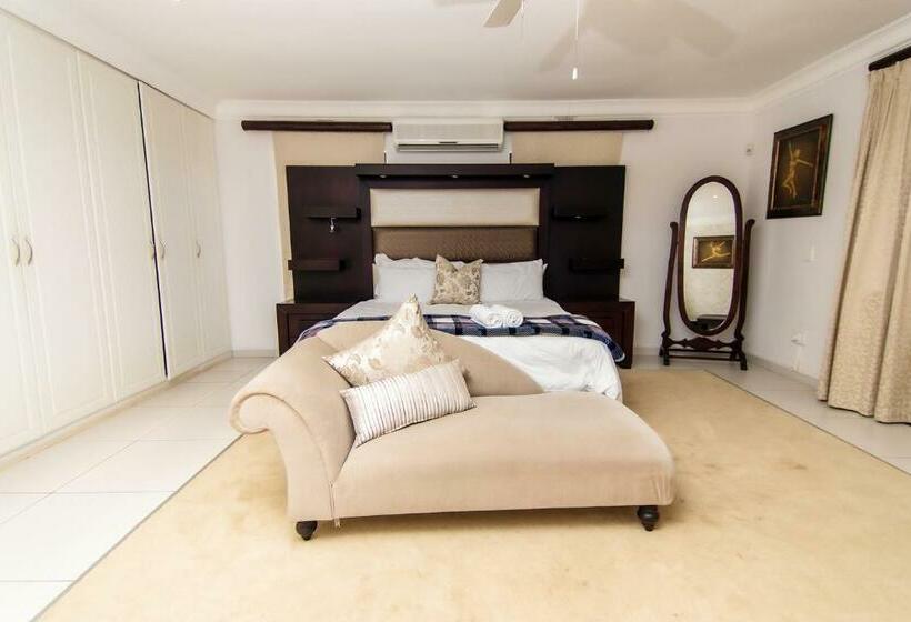 פנסיון Royal Guesthouse