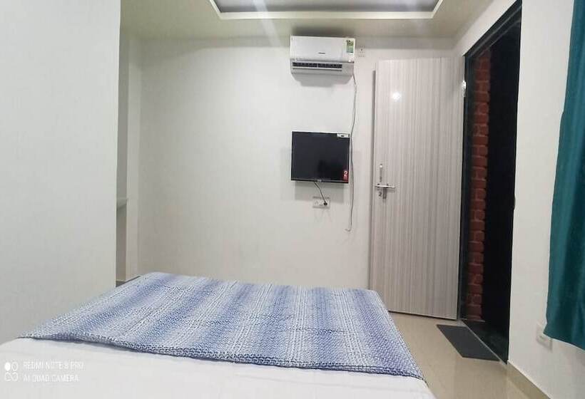 פנסיון Starlight Resort