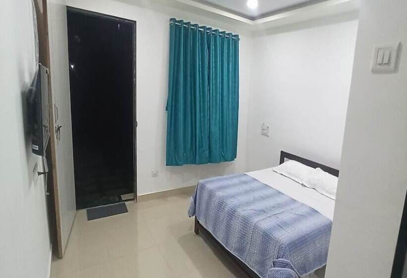 פנסיון Starlight Resort