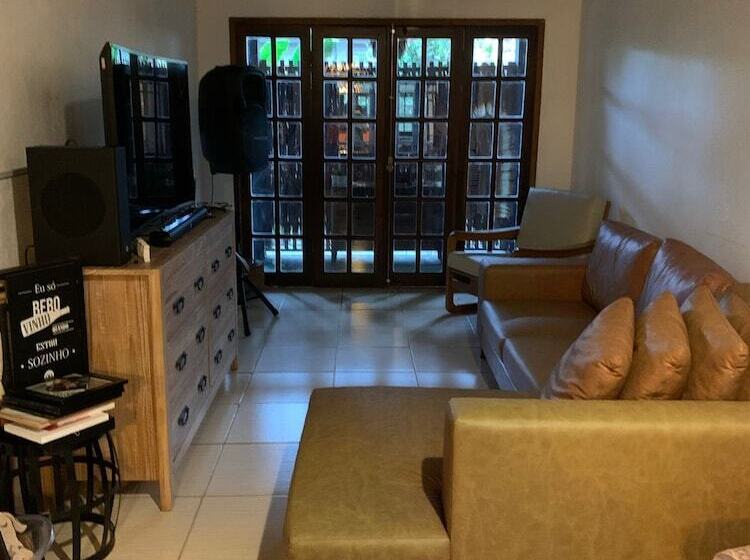 Пансион Tropical Casa Ubatuba