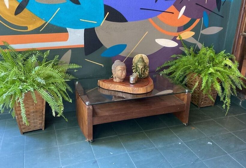 Пансион Tropical Casa Ubatuba