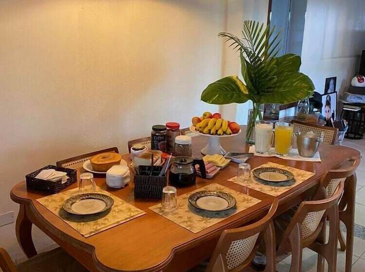 Пансион Tropical Casa Ubatuba