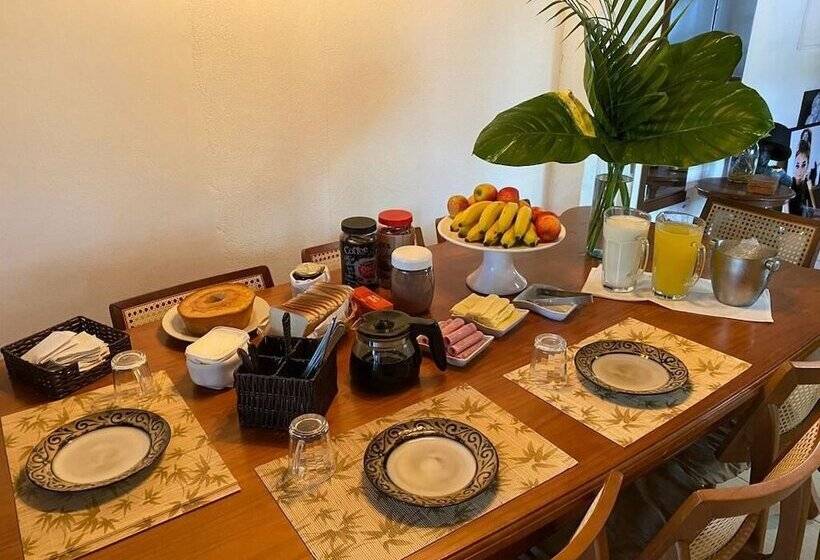 Пансион Tropical Casa Ubatuba