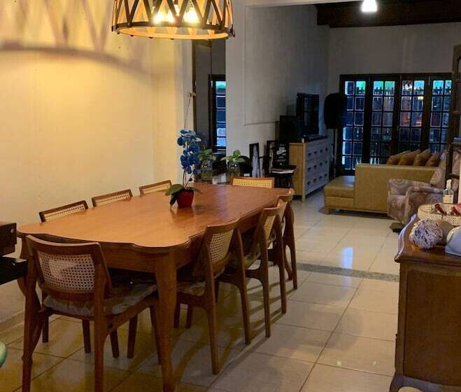 Пансион Tropical Casa Ubatuba