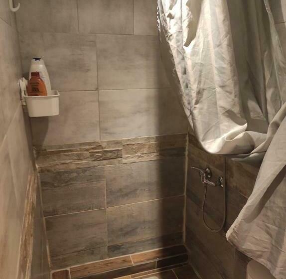 Petit Studio Au Calme Rénove A Nouveau