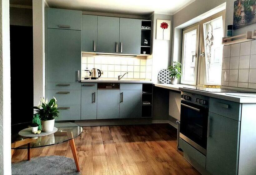 Rostock Hautnah Erleben   Schöne Maisonette 2og